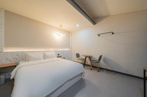 Hotel Lion